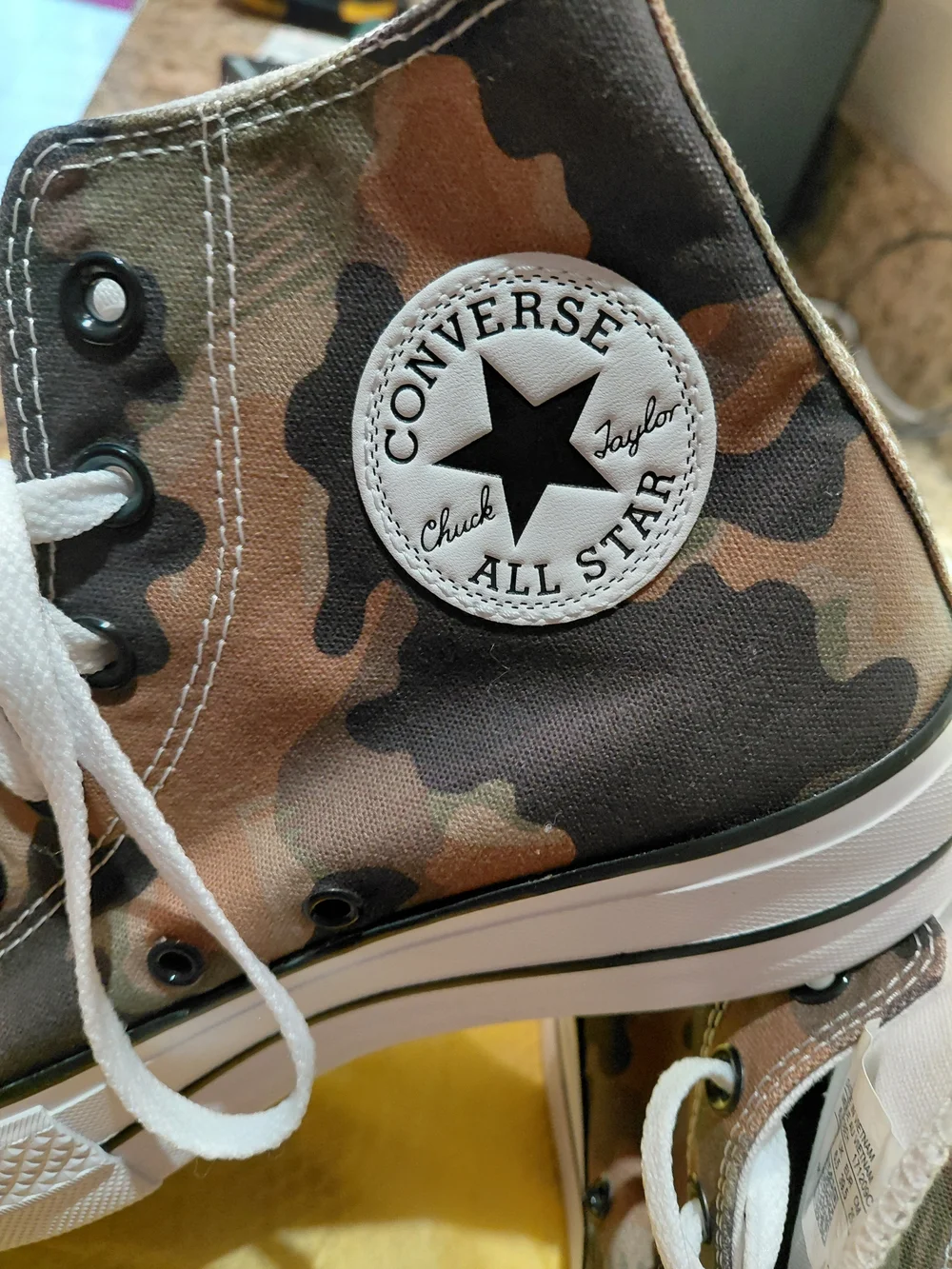 Converse Chuck Taylor High-Top Sneakers - Camo Green